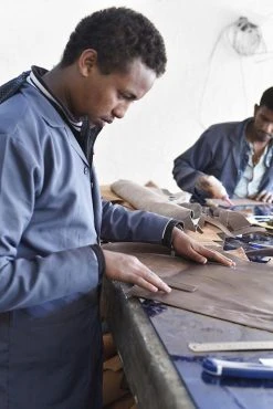 Purse & Clutch Larger Crossbody Handbag - Black