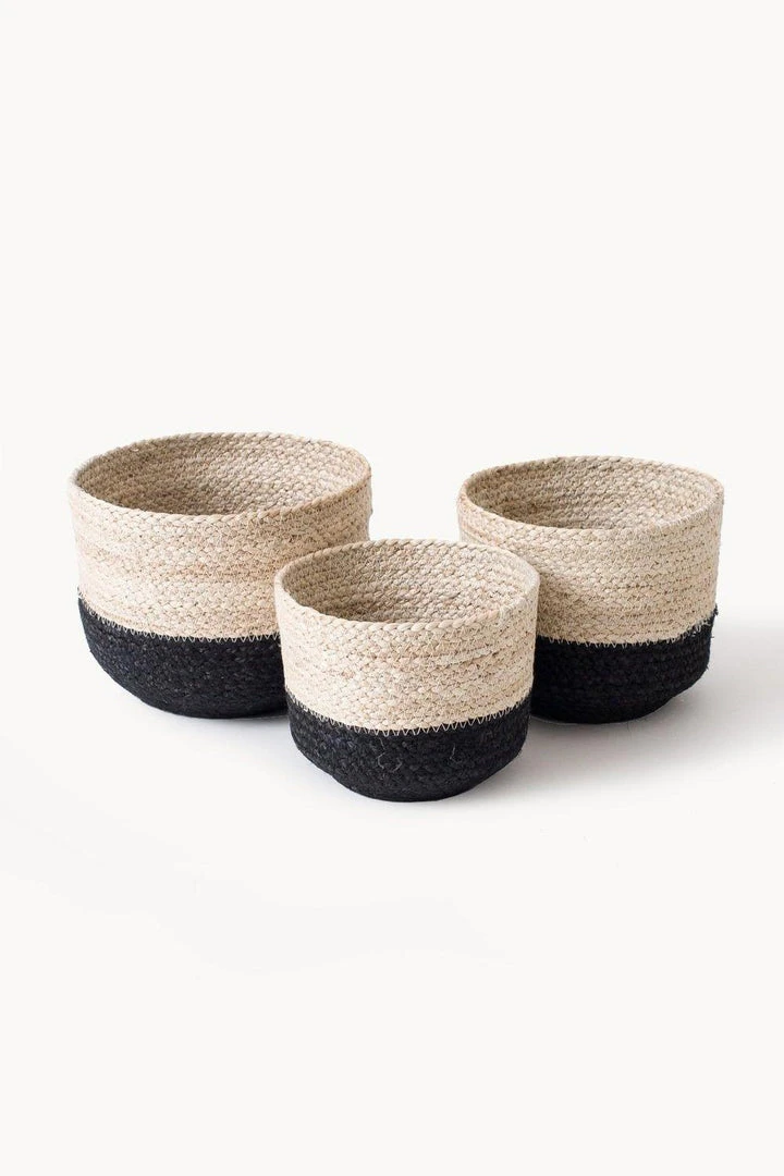 Hathorway Naiya Handwoven Jute Colorblock Baskets (Set Of 3) 3 Hathorway Naiya Handwoven Jute Colorblock Baskets (Set Of 3)