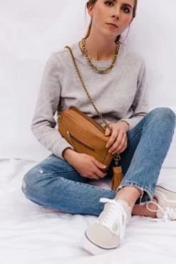 Abby Alley Essential Crossbody Bag - Tan