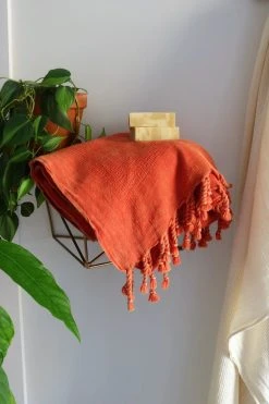 Anatolico Home Goods Waffle Weave Turkish Towel - Coral