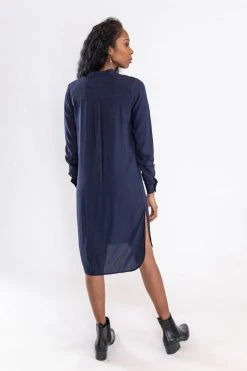 Tonlé Bayon Upcycled Button Up Tunic 21 Tonlé Bayon Upcycled Button Up Tunic