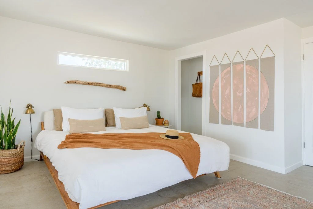 Conejo & Co Oso Wall Hanging - Himalayan Salt Home Goods 5 Conejo & Co Oso Wall Hanging - Himalayan Salt Home Goods