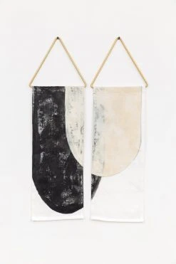 Conejo & Co Home Goods Pez Wall Hanging - Oyster + Black