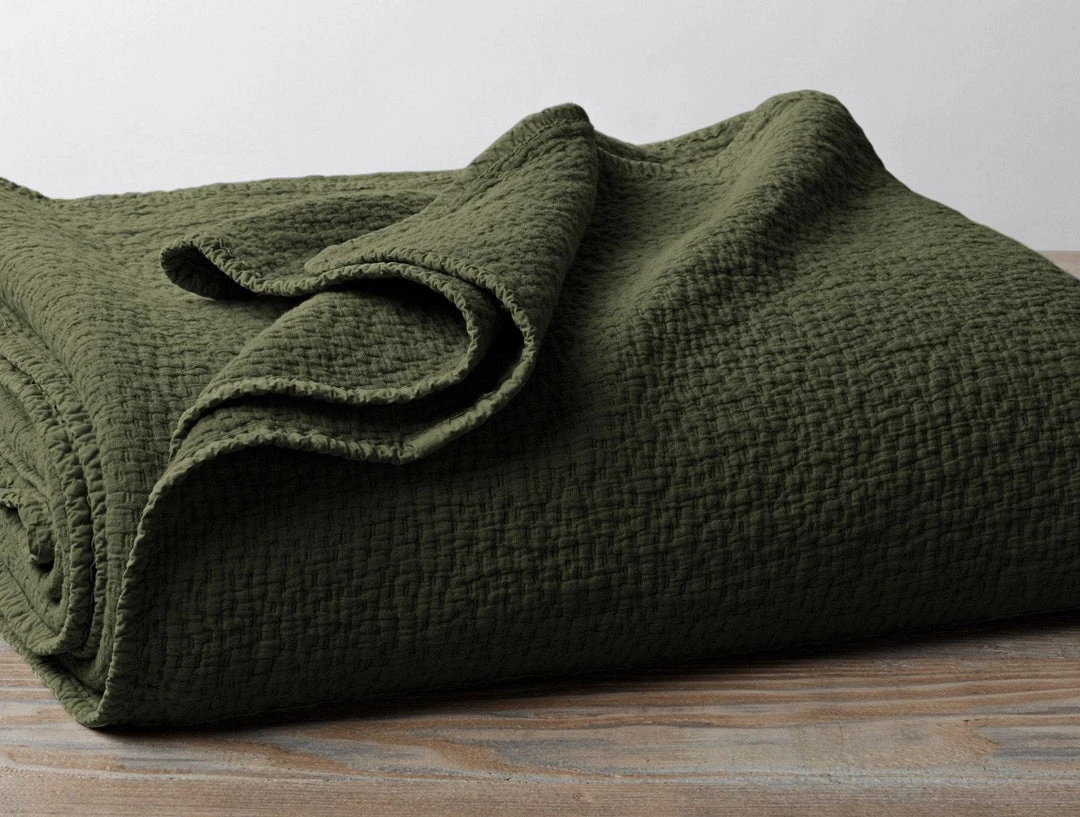 Coyuchi Cascade Matelasse Blanket - Moss 3 Coyuchi Cascade Matelasse Blanket - Moss