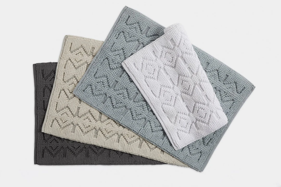 Coyuchi Mosaic Canyon Bath Rug - Undyed / Slate Home Goods 5 Coyuchi Mosaic Canyon Bath Rug - Undyed / Slate Home Goods