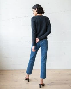 WVN Crew Neck Sweater Best Sellers