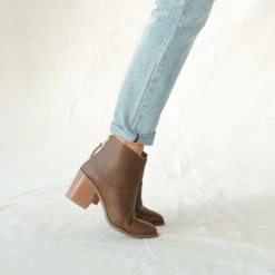 Nisolo Dari Commuter Boot - Brown 15 Nisolo Dari Commuter Boot - Brown