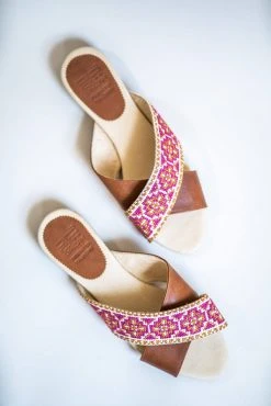 Darzah Shoes Tatreez Cross Sandal - Berry