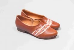 Darzah Shoes Tatreez Oxford - Camel + Orange