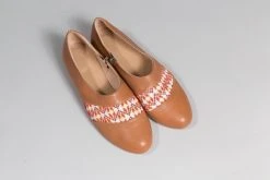 Darzah Tatreez Oxford - Nude Shoes