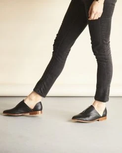 Nisolo Best Sellers Emma D'Orsay Oxford