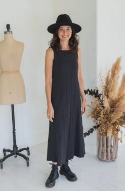 Mien Clothing Fortuna Wide Rib Dress