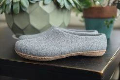 Kyrgies Men's Molded Sole High Back Wool Slippers - Gray 19 Kyrgies Men's Molded Sole High Back Wool Slippers - Gray