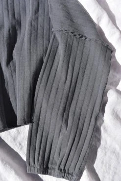 LA Relaxed New Arrivals Pointelle Puff Sleeve Crop Top