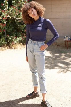 LA Relaxed Smooth Modal Jersey Turtleneck 17 LA Relaxed Smooth Modal Jersey Turtleneck