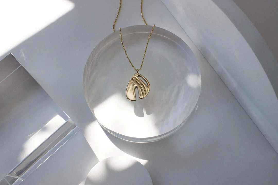 L.Greenwalt Jewelry Abstract Monstera Pendant Necklace 8 L.Greenwalt Jewelry Abstract Monstera Pendant Necklace