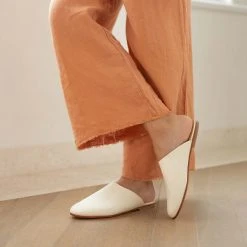 Nisolo Lima Slip On Mule - Bone Staff Favorites