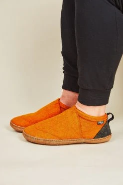 Kyrgies Men's Wool Tengries Slippers - Orange