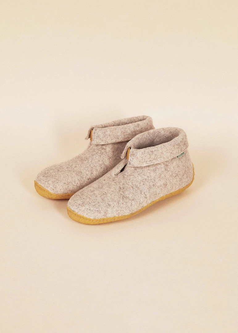 Kyrgies Men's Nomad Wool Slippers 6 Kyrgies Men's Nomad Wool Slippers