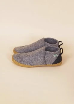 Kyrgies Men's Tengries Walkabout Wool Slippers