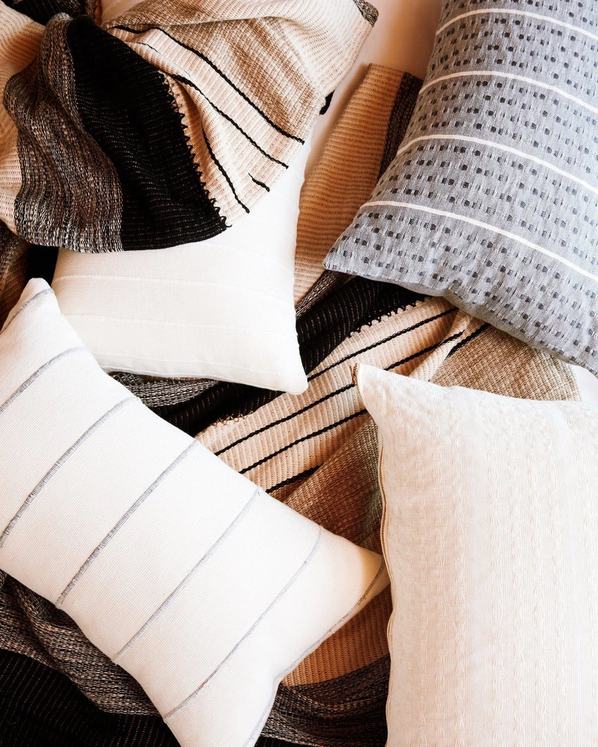 Minna Texture Pillow Cream 4 Minna Texture Pillow Cream