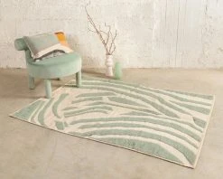Kiliim Mint Markings Wool Rug