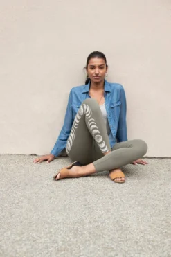 Synergy Organic Clothing Moon Phases Basic Legging - Kalamata