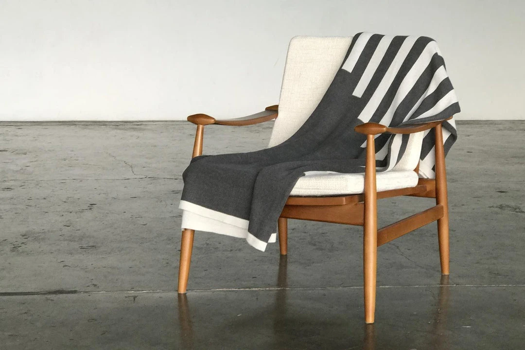 Newly Goods Ziggurat Recycled Throw Blanket 3 Newly Goods Ziggurat Recycled Throw Blanket