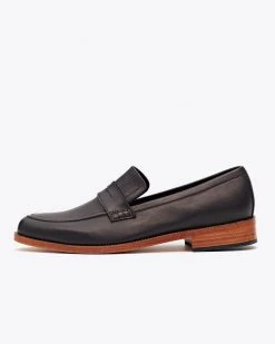 Nisolo Men's Chamberlain Penny Loafer - Black