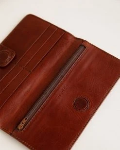 Nisolo Classic Wallet - Rosewood Accessories