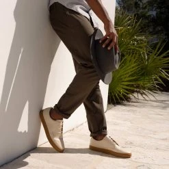 Nisolo Men's Diego Low Top Sneaker - Bone + Gum