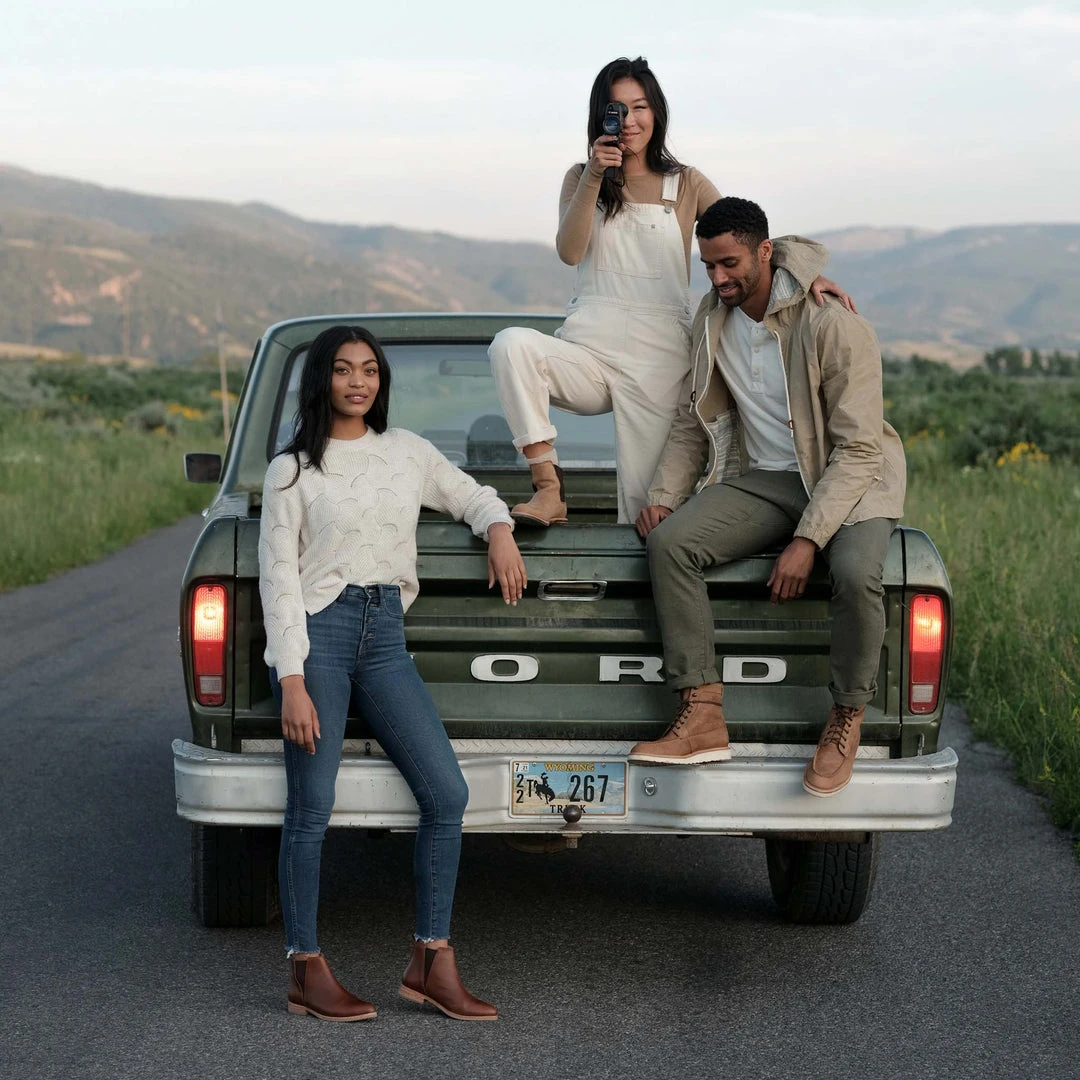 Nisolo Everyday Chelsea Boot - Brandy 8 Nisolo Everyday Chelsea Boot - Brandy