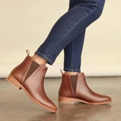 Nisolo Everyday Chelsea Boot - Brandy