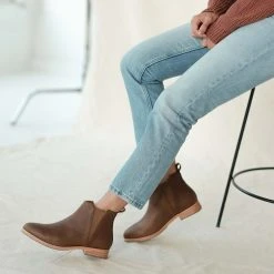 Nisolo Shoes Everyday Chelsea Boot - Brown