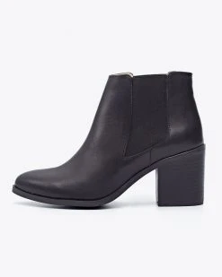 Nisolo Heeled Chelsea Boot - Black Shoes