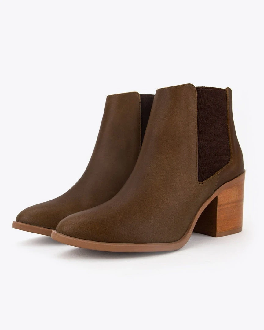 Nisolo Shoes Heeled Chelsea Boot - Chocolate 6 Nisolo Shoes Heeled Chelsea Boot - Chocolate
