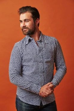 Passion Lilie Men's Hex Flex Button Down Shirt