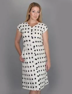 Passion Lilie Maxwell Button-Up Dress