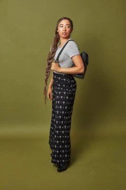 Passion Lilie Raven Pants