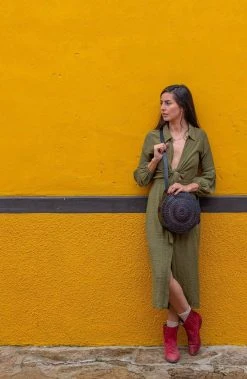 Purse & Clutch Embossed Circle Crossbody - Charcoal Accessories 11 Purse & Clutch Embossed Circle Crossbody - Charcoal Accessories