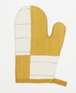 Anchal Quilted Oven Mitt
