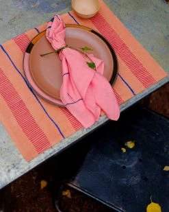 Soil To Studio Kitchen + Dining Zeenat Linen Napkin Set - Flamingo Pink