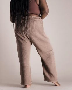 Soluna Collective Chestnut Relaxed Pants Clothing 17 Soluna Collective Chestnut Relaxed Pants Clothing