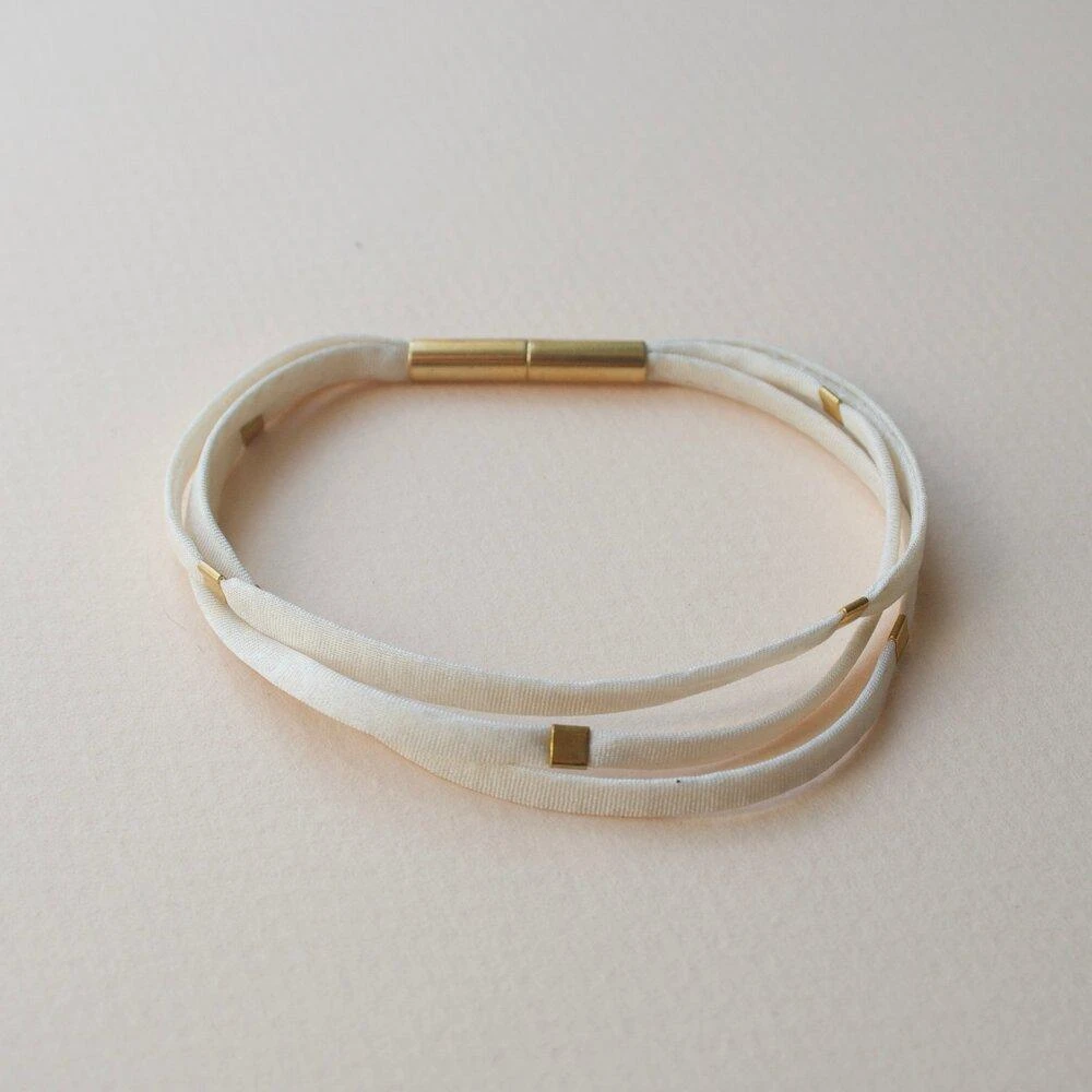 Stella Fluorescent Petite Gilded Strand Bracelet 6 Stella Fluorescent Petite Gilded Strand Bracelet