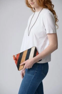 Tiradia Cork Step + Repeat Cork Wristlet Accessories 11 Tiradia Cork Step + Repeat Cork Wristlet Accessories