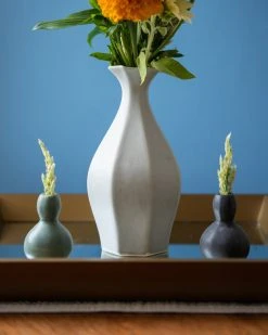 The Bright Angle Table Vase - Silk White 11 The Bright Angle Table Vase - Silk White