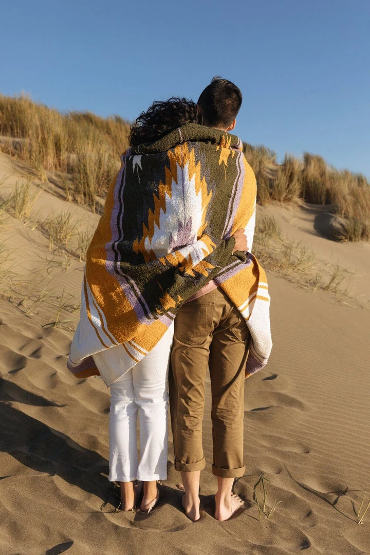 Caminito Best Sellers Tierra Upcycled Blanket 9 Caminito Best Sellers Tierra Upcycled Blanket