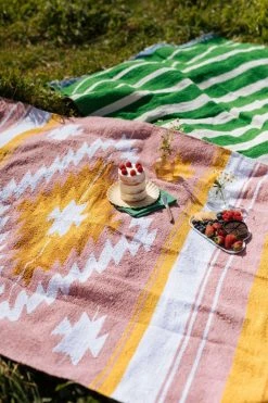 Caminito Best Sellers Tierra Upcycled Blanket 45 Caminito Best Sellers Tierra Upcycled Blanket