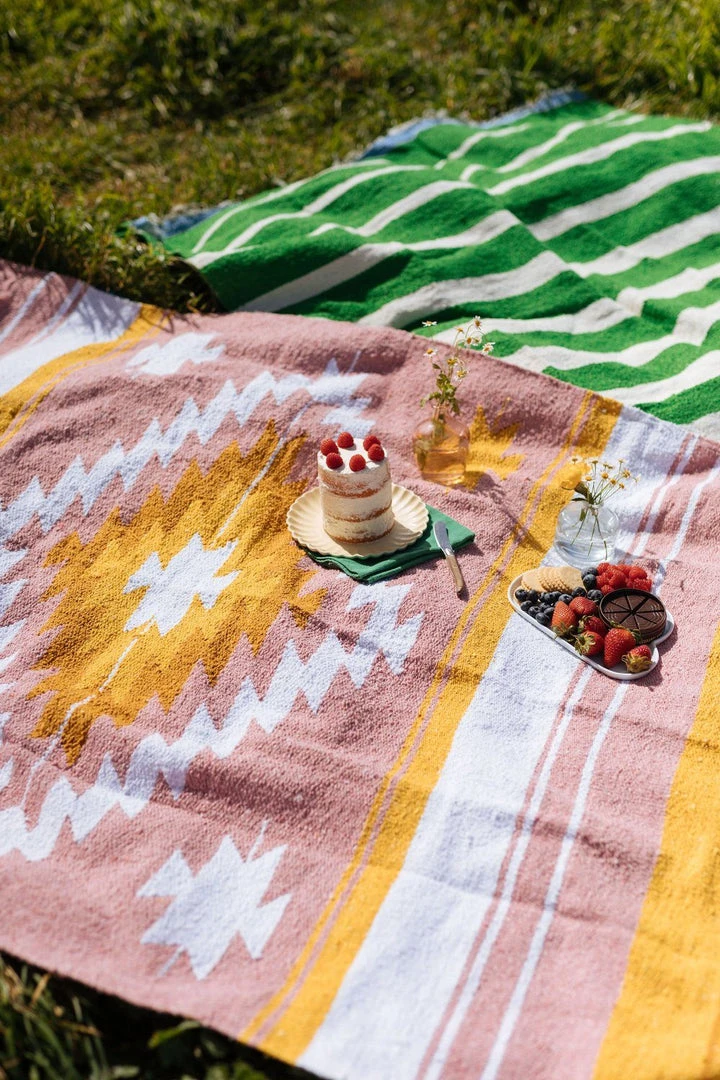 Caminito Best Sellers Tierra Upcycled Blanket 5 Caminito Best Sellers Tierra Upcycled Blanket