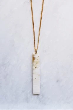 Hathorway Tinh Horn Pendant Necklace